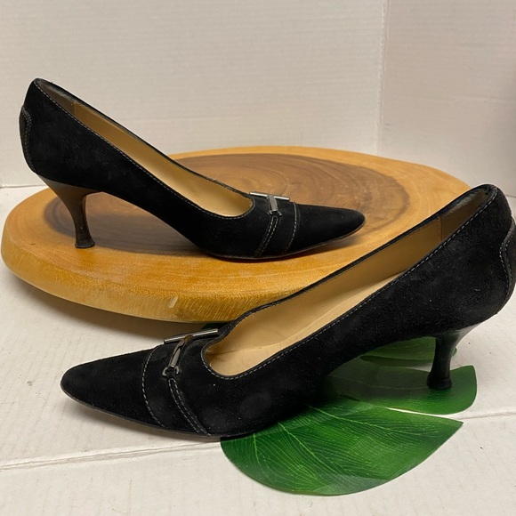 TODS Suede Kitten heel T Charm Heels - Picture 2 of 8